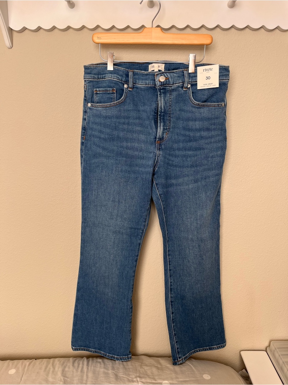 NWT Rivete Denim Loft High-Rise St Womenโs Jeans 30/10 short